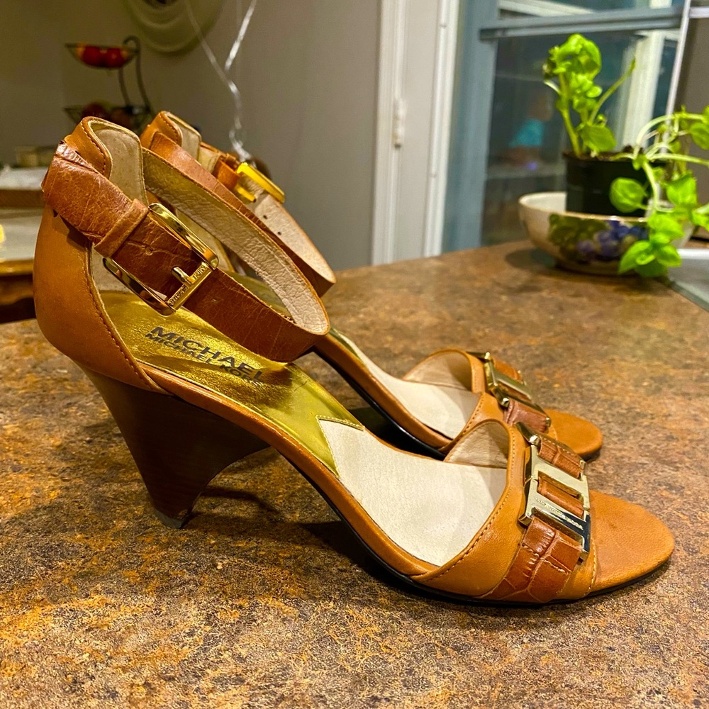 Michael Kors Brown Buckle Leather Open Toe Heel Sandal Shoes Women's Sz 7M.